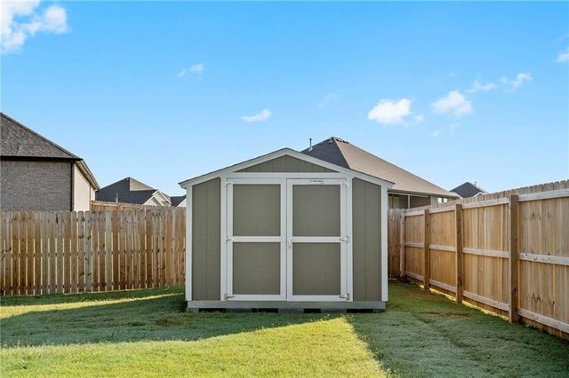 306 N Anser Bend, Farmington, AR 72730