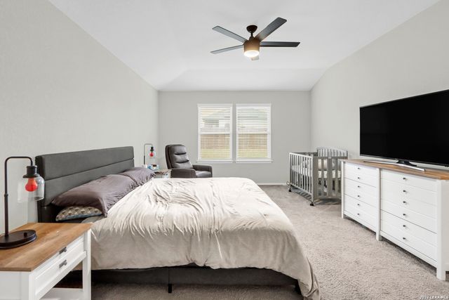 3200 Broad View, Seguin, TX 78155