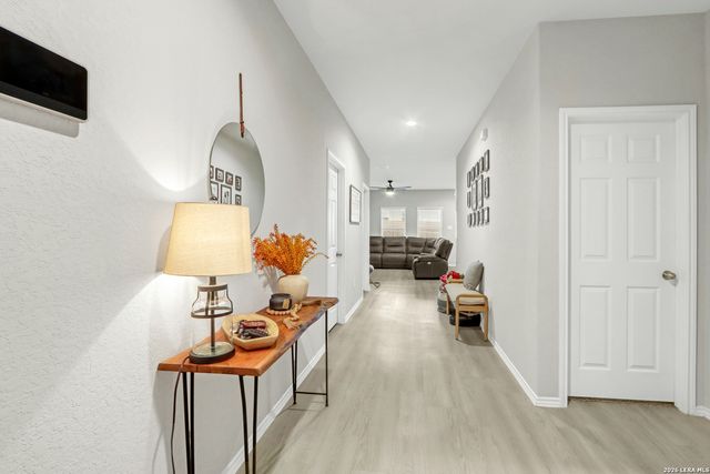 3200 Broad View, Seguin, TX 78155