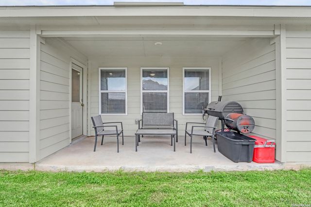 3200 Broad View, Seguin, TX 78155