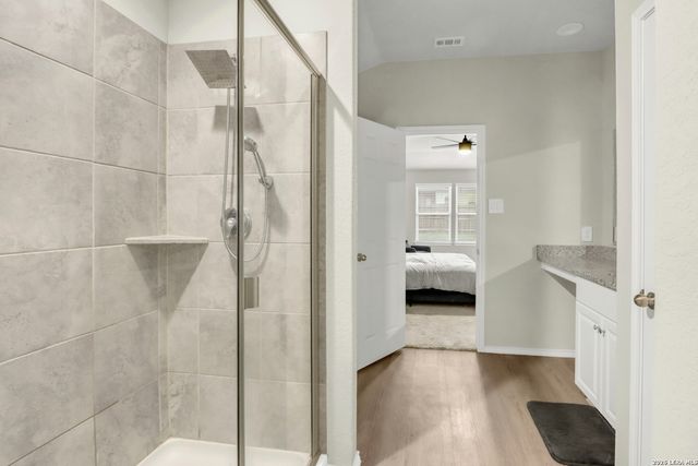 3200 Broad View, Seguin, TX 78155