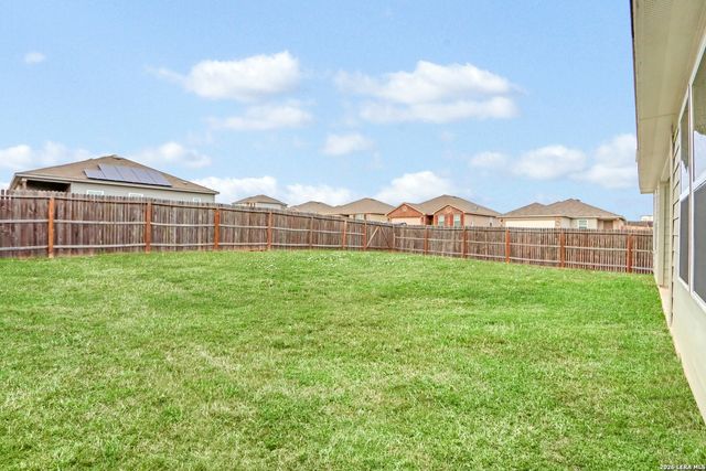 3200 Broad View, Seguin, TX 78155