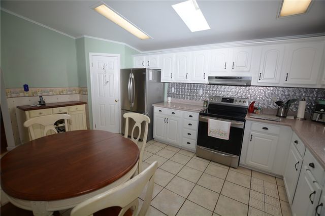 556 Center Hill, Plum Boro, PA 15239