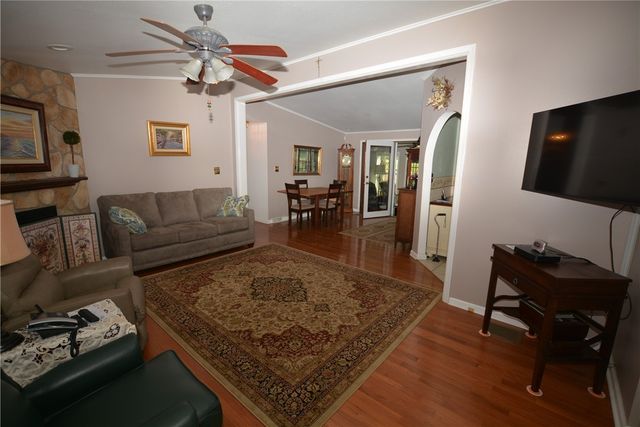 556 Center Hill, Plum Boro, PA 15239