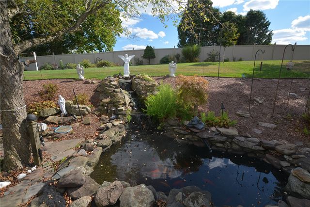 556 Center Hill, Plum Boro, PA 15239