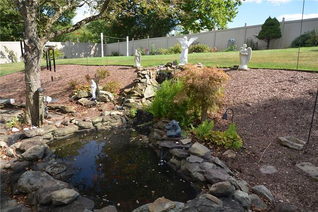 556 Center Hill, Plum Boro, PA 15239