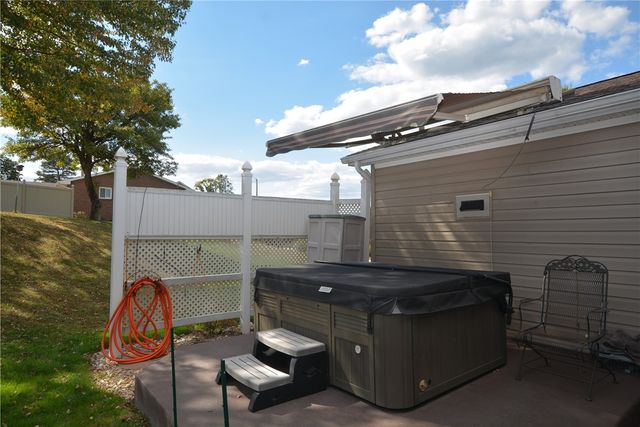 556 Center Hill, Plum Boro, PA 15239