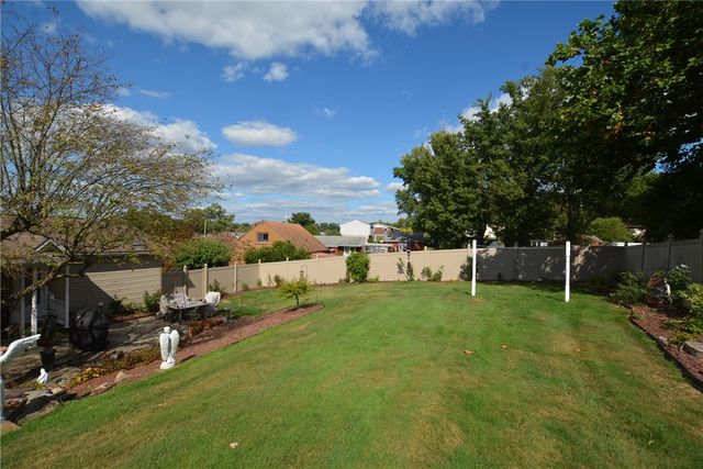 556 Center Hill, Plum Boro, PA 15239