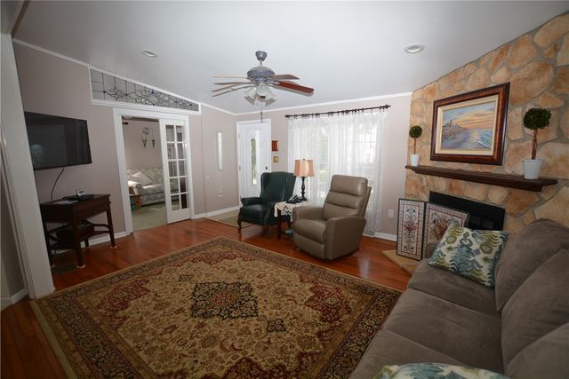 556 Center Hill, Plum Boro, PA 15239