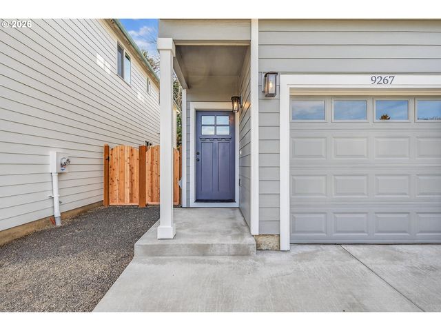 9267 E Burnside St, Portland, OR 97216