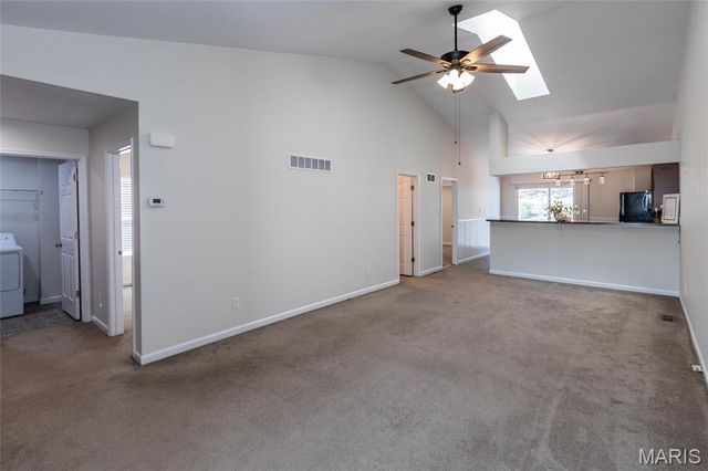 875 Caleb Crossing, Fenton, MO 63026