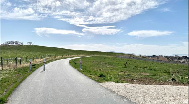 2254 S VALLEY DR, Mapleton, UT 84664