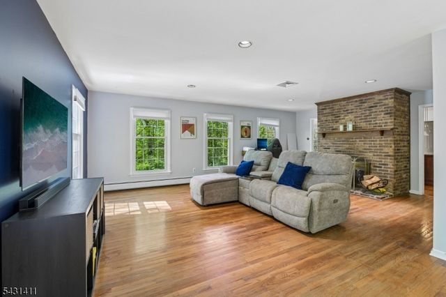 213 Stanhope Rd, Sparta Twp., NJ 07871