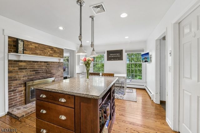 213 Stanhope Rd, Sparta Twp., NJ 07871