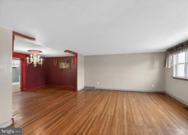 12030 ALBERTA DR, Philadelphia, PA 19154