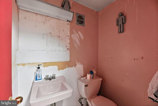 12030 ALBERTA DR, Philadelphia, PA 19154