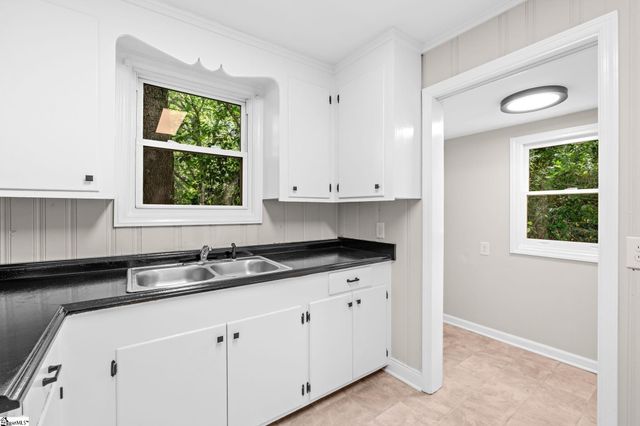 12 Merlocke Drive, Greenville, SC 29607