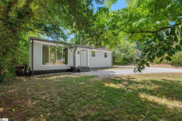 12 Merlocke Drive, Greenville, SC 29607