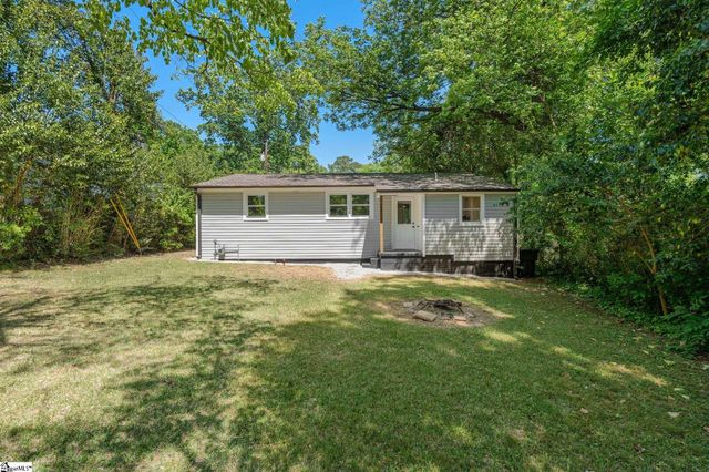 12 Merlocke Drive, Greenville, SC 29607