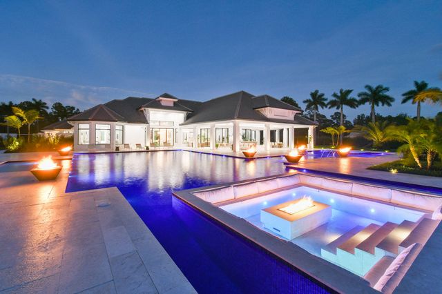 14699 Black Bear Road, Palm Beach Gardens, FL 33418