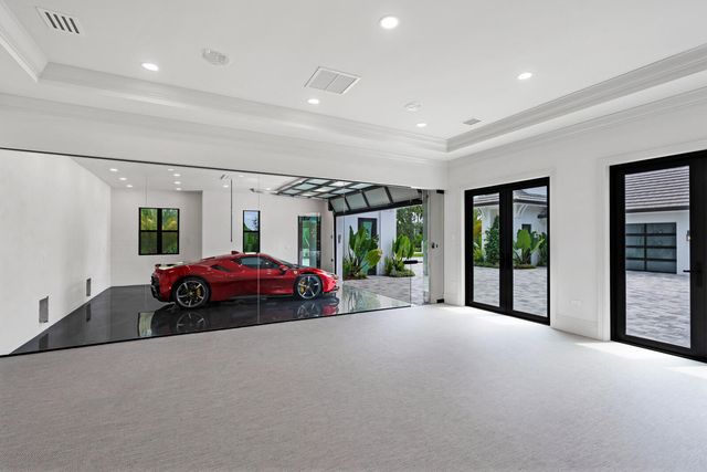 14699 Black Bear Road, Palm Beach Gardens, FL 33418