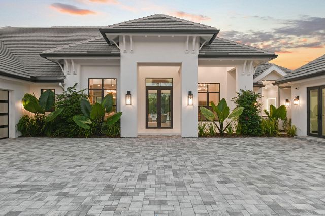 14699 Black Bear Road, Palm Beach Gardens, FL 33418