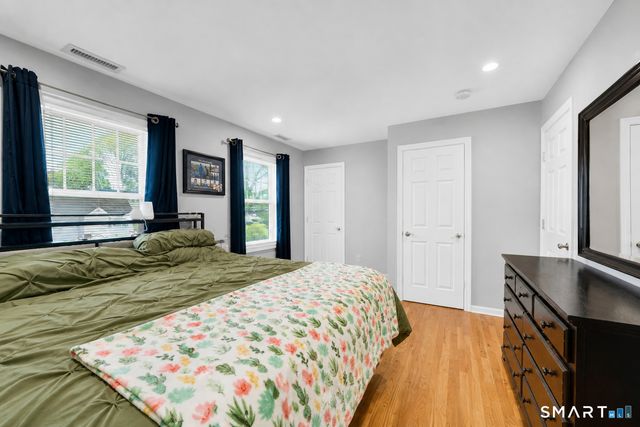 124 Pine Hill Avenue, Stamford, CT 06906
