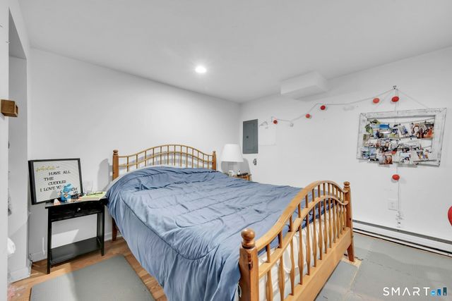 124 Pine Hill Avenue, Stamford, CT 06906