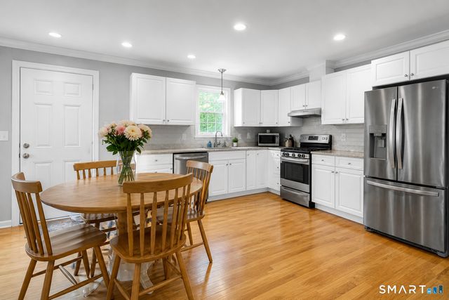 124 Pine Hill Avenue, Stamford, CT 06906