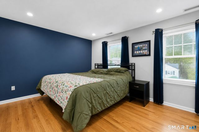 124 Pine Hill Avenue, Stamford, CT 06906
