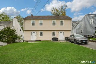 124 Pine Hill Avenue, Stamford, CT 06906
