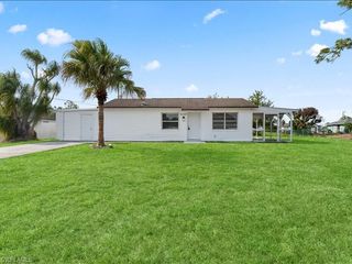 2253 10th CT, Lehigh Acres, FL 33936