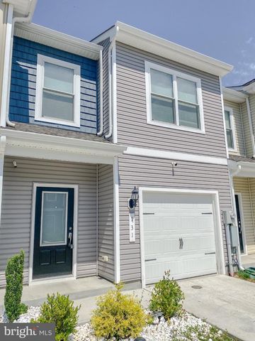 131 CRAMSFORD ST, Falling Waters, WV 25419