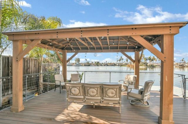 730 Beaver Ln, Discovery Bay, CA 94505