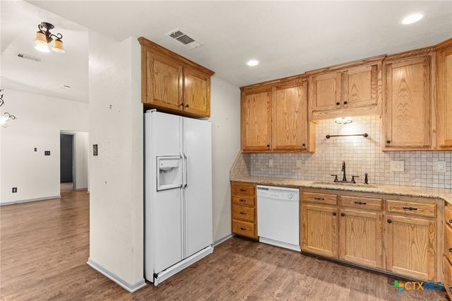 309 W Blancas Drive, Copperas Cove, TX 76522