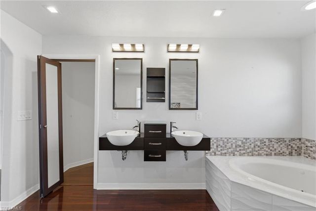 2329 SW 32nd ST, Cape Coral, FL 33914