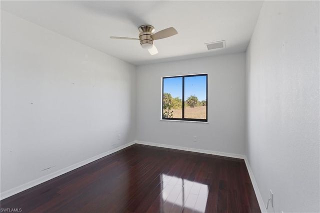 2329 SW 32nd ST, Cape Coral, FL 33914