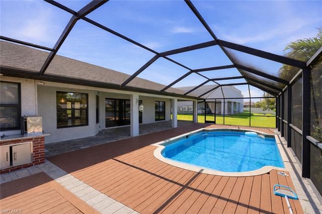 2329 SW 32nd ST, Cape Coral, FL 33914