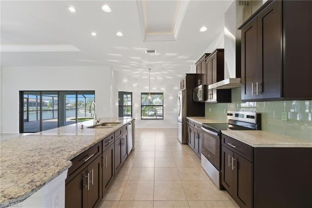 2329 SW 32nd ST, Cape Coral, FL 33914