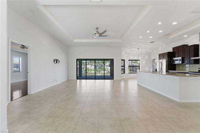 2329 SW 32nd ST, Cape Coral, FL 33914