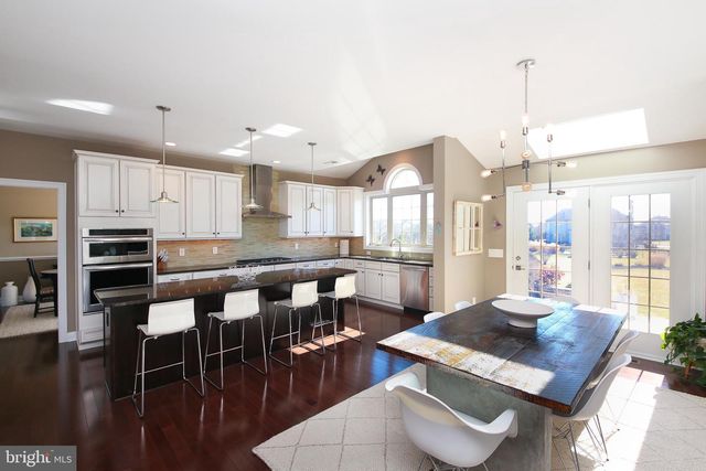 5800 NASH DR, Pipersville, PA 18947