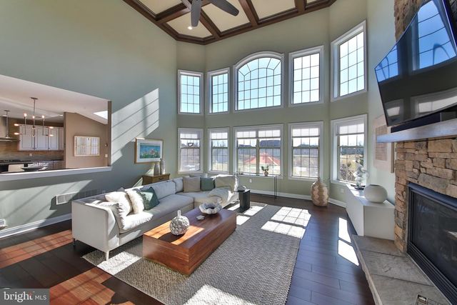 5800 NASH DR, Pipersville, PA 18947