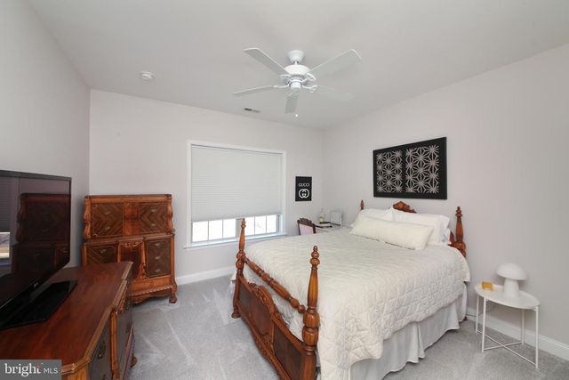 5800 NASH DR, Pipersville, PA 18947