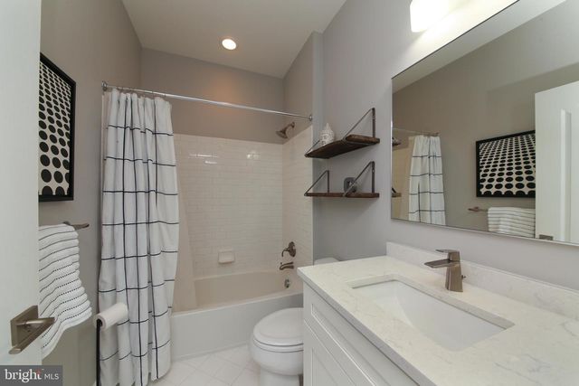 5800 NASH DR, Pipersville, PA 18947