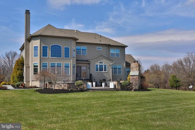 5800 NASH DR, Pipersville, PA 18947