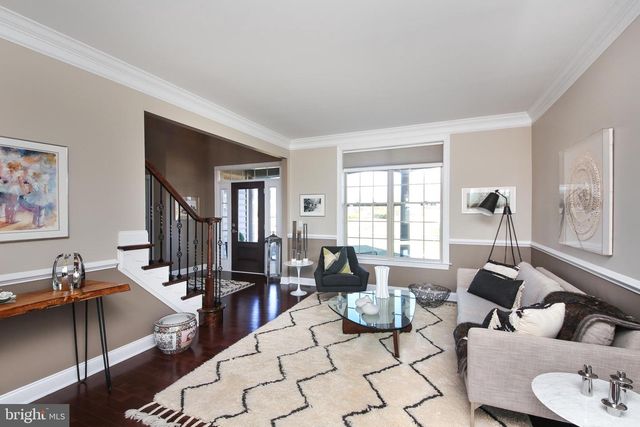 5800 NASH DR, Pipersville, PA 18947