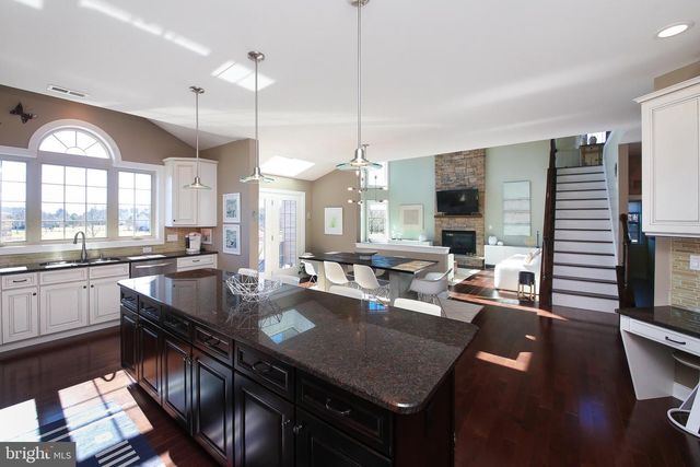 5800 NASH DR, Pipersville, PA 18947