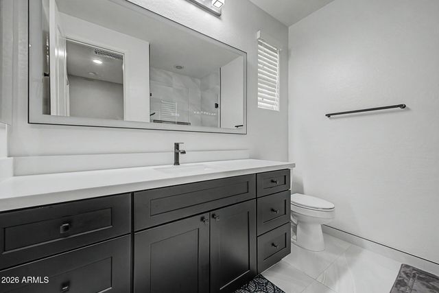 15918 S 11TH Way, Phoenix, AZ 85048