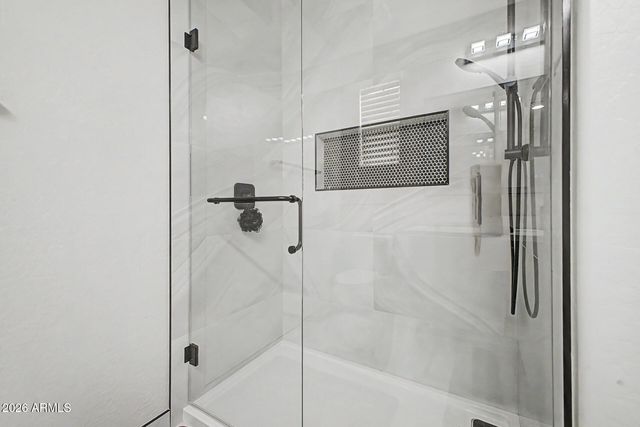 15918 S 11TH Way, Phoenix, AZ 85048