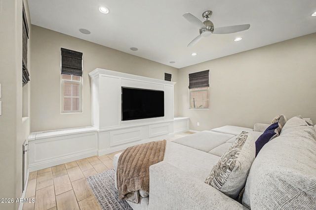 15918 S 11TH Way, Phoenix, AZ 85048